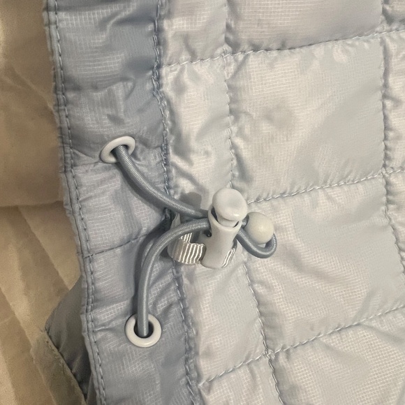 Women’s LL bean primaloft coat size medium - Picture 7 of 9